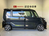 車両右側面からの写真になり。車をご覧になりたい時はお気軽に最寄りの店舗へご相談下さい。