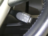【レーダークルーズコントロール】(全車速追従機能付)付きです。車速に応じて追従支援してくれるので、ロングドライブも快適です。詳細は販売店スタッフまでおたずねください。