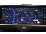 スマホやiPhoneと連携し、対応アプリを表示させて使うコネクティッドナビ対応ディスプレイオーディオPlus。ワイドで見やすいディスプレイはフルセグTV対応です。ナビ連動のETC2.0を搭載しています