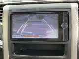バックガイドモニターで、後方を確認しながら安心して駐車することができます。運転初心者も熟練者も必須の機能ですよ!