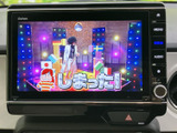 停車中には、地上デジタル放送を楽しめます。休憩時間や待ち時間に、エンターテインメントを満喫できる嬉しい機能です。