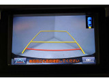 バックカメラで駐車も楽々です。