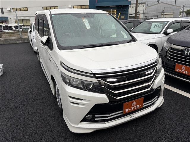 トヨタ ヴォクシー 