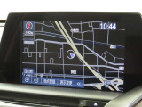 メーカー装着の8インチSDナビを装備しております。