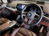 ☆センターパネルを運転席側に僅かに傾けたBMW独特のインパネ☆【駆け抜ける歓び】はここからもスタートしております☆
