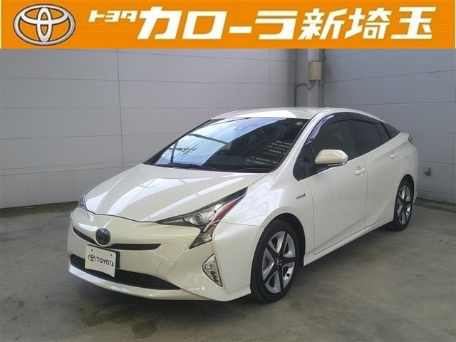 トヨタ プリウス 