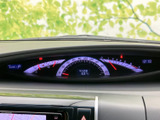 視認性の高いメーターで、運転に必要な情報を的確に把握。走行状況をひと目で確認でき、安全運転をサポートします。