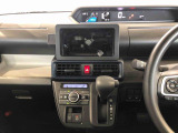 温度を設定すれば、自動で車内の温度管理をしてくれる優れものです♪ATミッションで運転楽々