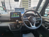 デリカミニ T プレミアム 4WD 