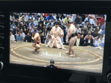 停車中に楽しめるTV機能で、快適な時間を過ごせます。ニュースや番組をチェックしたり、映画を楽しんだり、待ち時間を有効活用できます。長距離ドライブにもおすすめです。