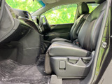 運転席からの眺めは良好で、運転に集中できます。操作性にも優れており、快適なドライブをサポートします。安全運転をサポートします。