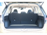車体構造の見直しや、新型パワーリヤゲートの採用により、荷室幅および荷室開口部を拡大。サイズの大きな荷物の出し入れがしやすくなっております。