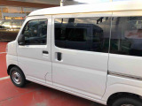 納車前にはプロのメカニックが点検、整備を行いますので安心してお乗り頂けます。