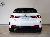 BMWのゆるぎない個性は、足元も外す事ができません!純正の力強いデザインのアルミホイルを装備しています☆ 当社六甲店:078-857-5900までお気軽にどうぞ♪^^♪