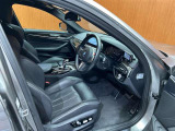 M5 4.4 4WD 本革シート