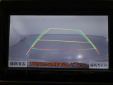 バックガイドモニターで、後方を確認しながら安心して駐車することができます。運転初心者も熟練者も必須の機能ですよ!