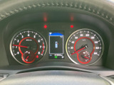視認性の高いメーターで、運転に必要な情報を的確に把握できます。運転状況を常に確認し、安全運転を心がけましょう。