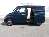 当店は全車『ロングラン保証』付!(1年間、距離無制限 HV車はHV保証付) 別途延長保証もご用意しております♪ ぜひ現車を確認にご来店ください
