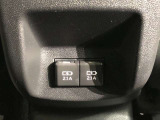 後席用にもスマートフォン等が充電できるUSB端子が付いてます。
