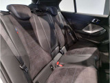 【エアバック】BMWのエアバックやその他の安全装備は、互いに補完しあう事で徹底した安全性を貫きます。万一の事故の際にそれぞれ最適な保護を提供してくれます!