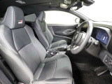 スタイリッシュな室内で運転もしやすいです♪使い勝手の良い配置も考えられています!!