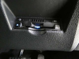 高速道路を賢く使うETC2.0装備です。高速道路とクルマが情報を連携して渋滞の迂回ルートや災害時の適切な誘導をしてくれたりします。