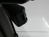 安心装備ドライブレコーダーを装備しています。自車の走行状態を常に録画しています。