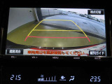 バックガイドモニターで、後方を確認しながら安心して駐車することができます。運転初心者も熟練者も必須の機能ですよ!