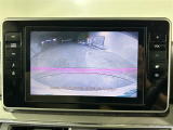 【バックモニター】後ろのカメラの映像をモニターに映し出すことができます!後方の見えない死角や、障害物との距離感をしっかり確認することができます!駐車が苦手な方におすすめです。