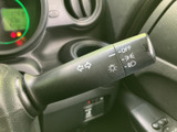 操作しやすいウインカーレバーで、安全な車線変更をサポート。直感的に操作でき、スムーズな運転をアシストします。