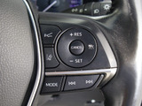使いやすさや安全性を追求したステアリング周り!高級車ゆえにスイッチ類が多いのも特徴ですね!考え尽くされた配置ですぐに使いこなす事が出来ますのでご安心下さい!是非、体感してみて下さい!!