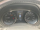 視認性の高いメーター類は、運転に必要な情報を的確に伝えます。運転状況を常に把握し、安全運転をサポートします。