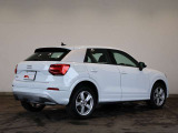 Audi Q2 30 TFSI sport/LEDヘッドライト/アルミホイール 5アームスターデザイン 7Jx17