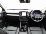 XC40 ウルトラ B4 AWD 4WD 