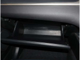 トヨタディーラーだからこそ安心保証♪トヨタロングラン保証1年間付き(無料)走行距離無制限♪全国約5000店のトヨタ販売店にてメンテナンスや万一の故障の対応が可能ですので安心です♪