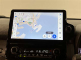 いまや必須装備「ナビゲーション」搭載!知らない場所に、スイスイッとドライブ。なんて便利な機能でしょうか?もう、これなしではハンドルを握れませんね!でも、運転中の操作は危険ですのでご注意ですね♪
