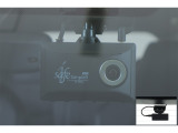 ドライブレコーダー(コムテック DC-DR652)装備してます。フロントとリヤーのカメラで録画しているので万が一の時の記録で安心です。