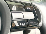 【ホンダセンシング】走行中に前方の車両等を認識し、衝突しそうな時は警報とブレーキで衝突回避と被害軽減をアシスト。より安全にドライブをお楽しみいただけます。
