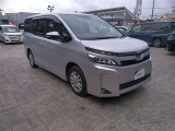 広々とした車内空間に優れた燃費性能。更にデザインも上質で人気のお車です!