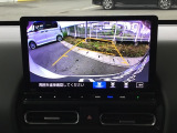 バックモニター付きで、車庫入れやバック時の後方確認をしっかりサポート。モニターに映し出される映像で死角も確認しやすく、狭い場所での駐車や後退時の操作をより安心して行えます。