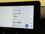 ディスプレイオーディオを装備。スマホとクルマをつなぐことで、これまでのナビに加えて、いろんなサービスが楽しめます。