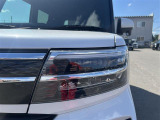 軽・車検の看板と電光掲示板が目印です!届出済 未使用車をお探しの方はこちらの看板を目印にお越しください。※似たような看板のお店がございますのでお間違えのないようご注意ください。