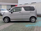 ご覧いただきまして誠にありがとうございます。弊社特別設定車につき近隣4県(愛知・岐阜・三重・静岡)での登録可能な方で、お車を私どもの店頭でのご確認とお渡しが可能な方のみにご販売とさせていただきます。