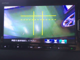 バックカメラの画像です。ガイドラインがスムースな車庫入れをサポートいたします。車庫入れの安心感がアップしますね。