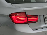 BMW伝統のL字型テールライト