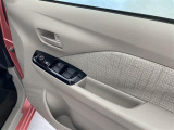 【パワーウインドウ】運転席のスイッチで、各席の窓ガラスの開閉ができます!あると便利ですよね!