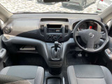 運転席周りの画像です。
