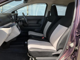 運転席からの視界は良好で、運転操作もスムーズ。快適な運転環境が、毎日の通勤・通学をサポートします。安全運転をサポートします。