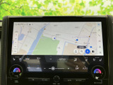分かりやすい地図表示で、目的地までスムーズに案内。運転に集中しながら、安全かつ快適なドライブを楽しめます。ナビゲーション機能は頼もしい相棒です。