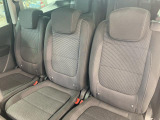 シートは適度な硬さによって長時間の運転でも疲れにくいと定評があります。国産車とは全く違った座り心地ですが、長年培われた欧州の椅子文化をご体感ください。
